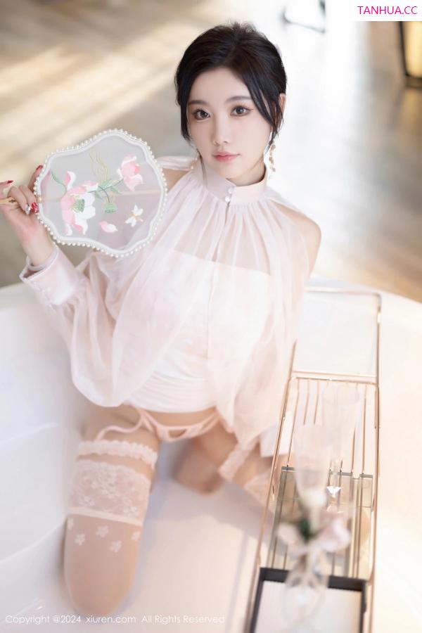 杨晨晨 sugar小甜心CC [XiuRen]高清写真图 2024.03.26 No.8294 杨晨晨Yome 丝袜美腿第40张图片